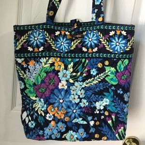 Vera Bradley tote bag